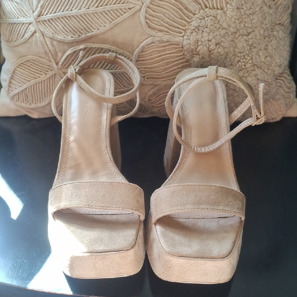 Bershka Beige Suede Platform Sandals with Ankle Strap